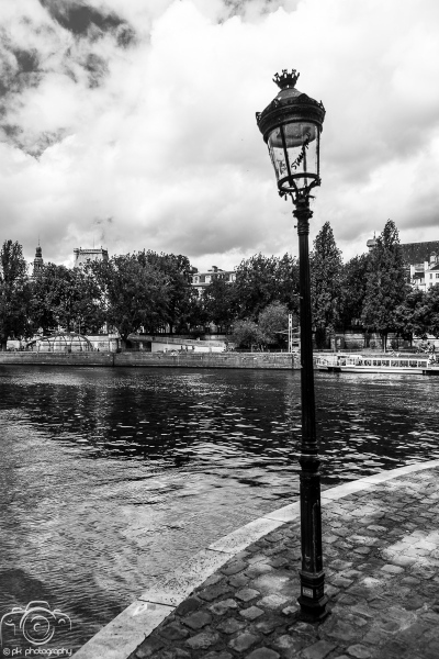 018_BlackWhite