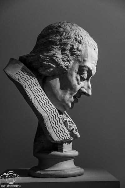 042_BlackWhite